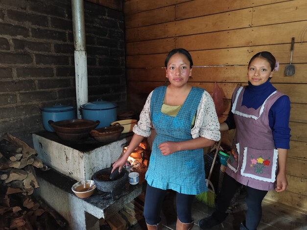 Crecer entre mariposas: identidad y comunidad