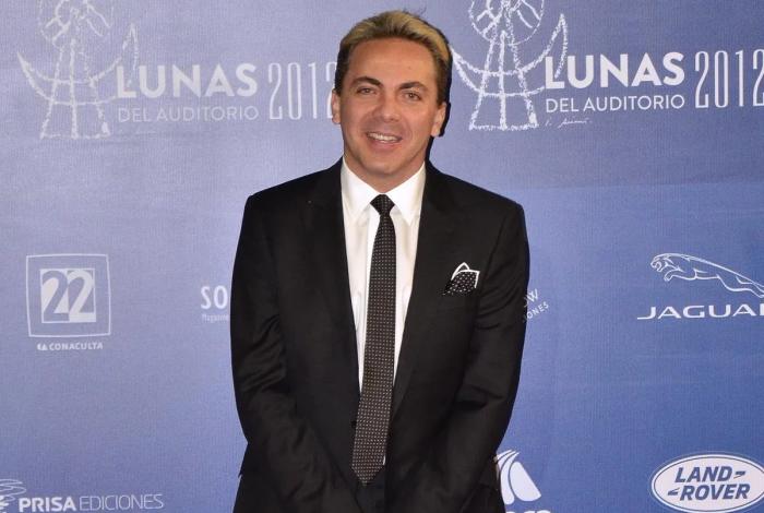 Cristian Castro acepta propuesta inesperada de fan en pleno concierto