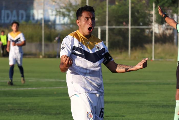 Cristian Castro ‘El Tigre’, jugador nicolaita, lidera la tabla de goleo del Grupo 11