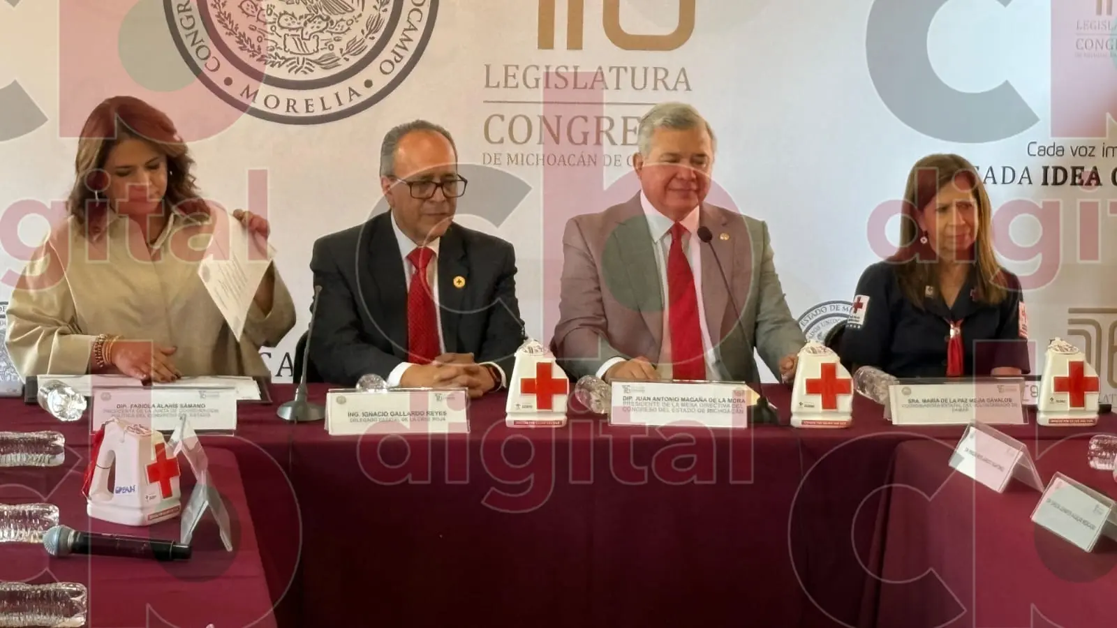 Cruz Roja Morelia recibe donativo del Congreso del Estado como parte de la Colecta Nacional 2025