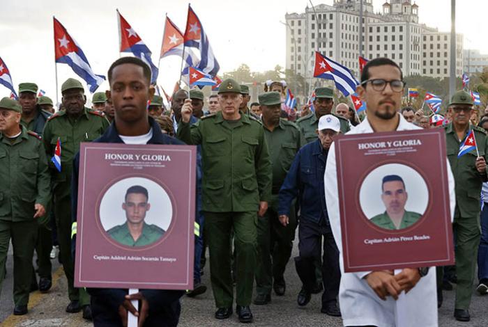 Cuba cierra homenajes póstumos a los 32 militares muertos en Venezuela