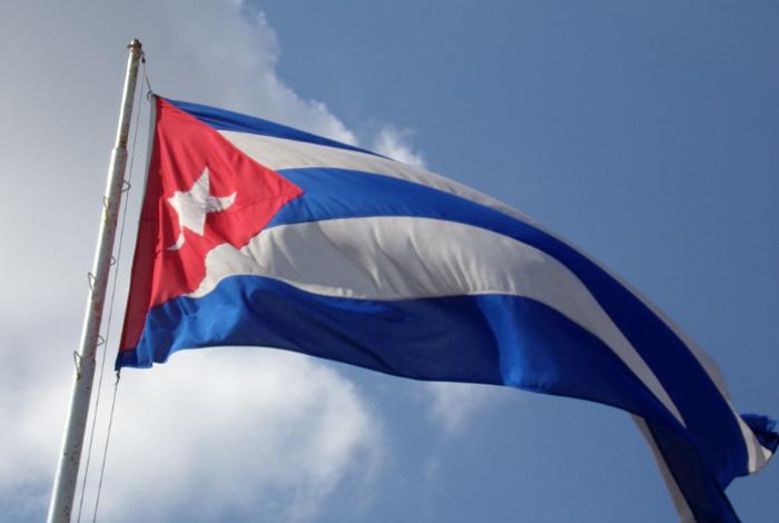 Cuba le dice a EEUU que se defenderá, pero al mismo tiempo le ofrece un diálogo