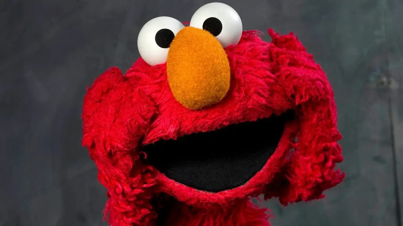 Cuenta de Elmo en X fue hackeada; publican mensajes antisemitas y racistas
