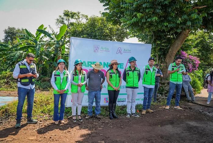 Cumple Yohana Mendoza compromiso con San José de Chuen; inician obra en el bulevar