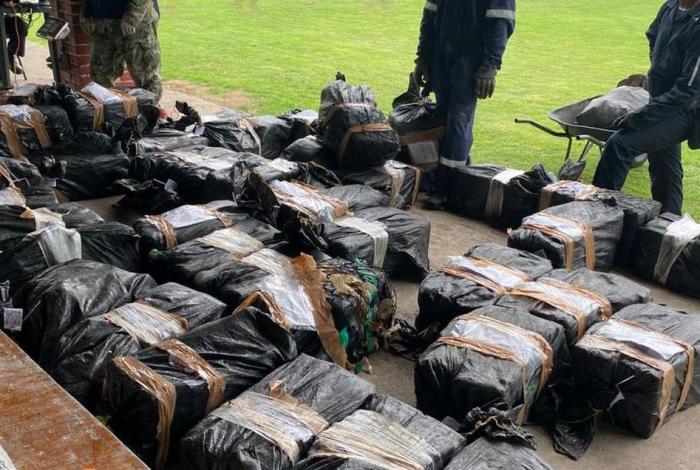 Dan 10 años de prisión a tres por transportar tonelada y media de c0ca1n4, en mar de LC