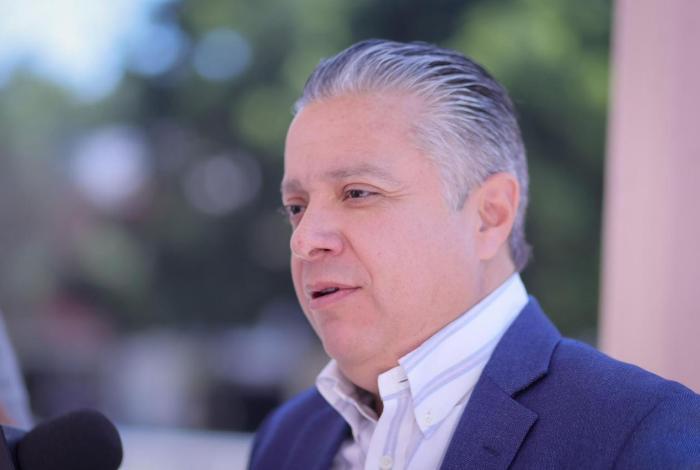 DATA recibe 12 mil 500 registros el primer día para internet gratuito: Navarro