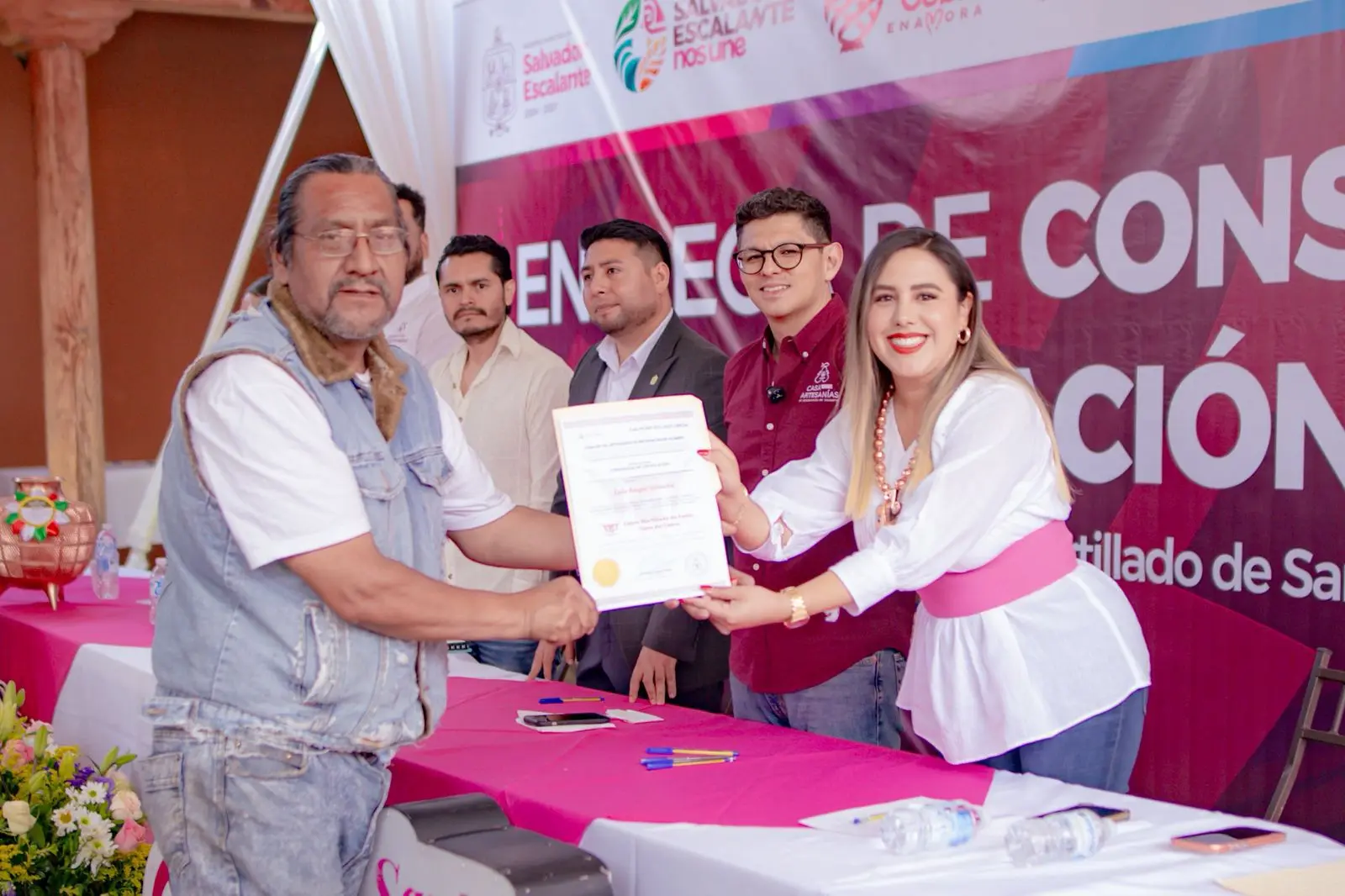 Dayana Pérez destaca certificación del cobre martillado de Santa Clara del Cobre