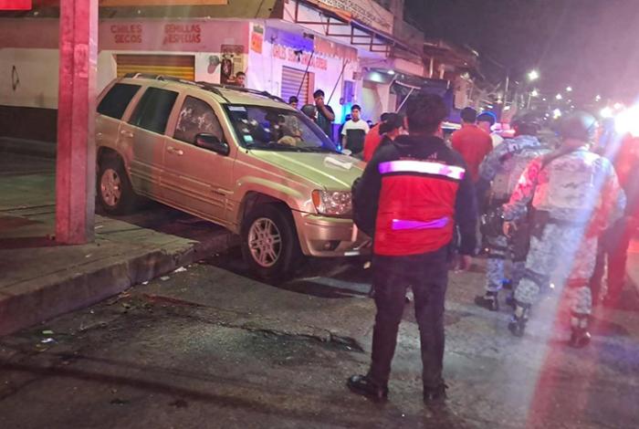 De 10 balazos matan automovilista por fuera del mercado La Charanda, en Uruapan