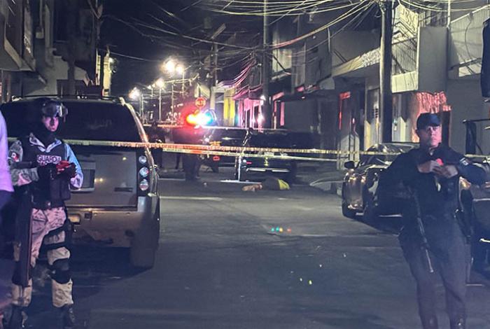 De al menos 5 balazos matan a un joven en la colonia Bellavista, en Uruapan
