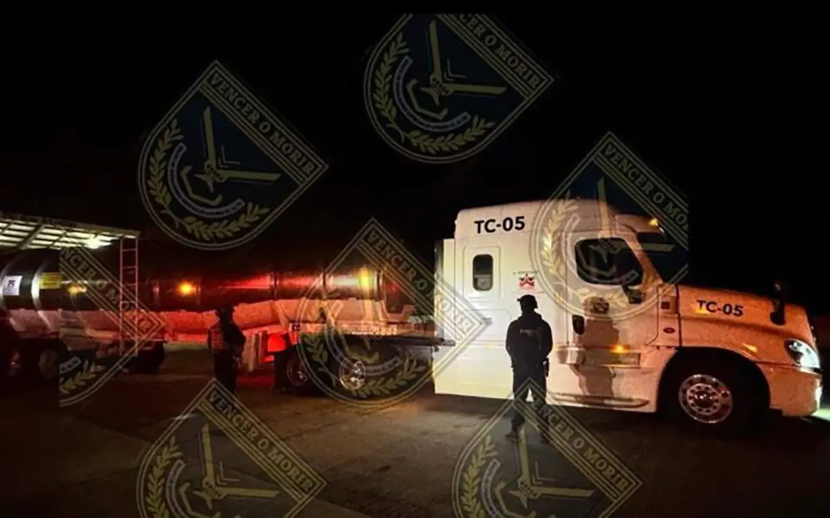 De custodios a sospechosos: capturan a guardias nacionales robando combustible