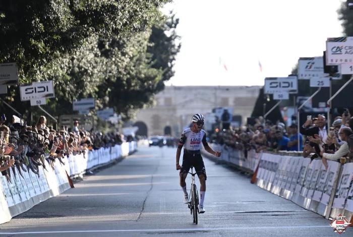 ¡De nuevo embiste el torito! al ganar el Giro de Véneto