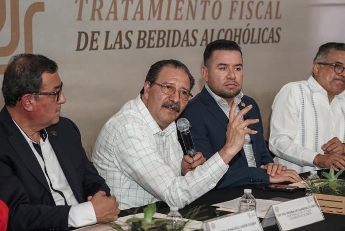Debate sobre impuestos al mezcal llega hasta el Congreso de Michoacán