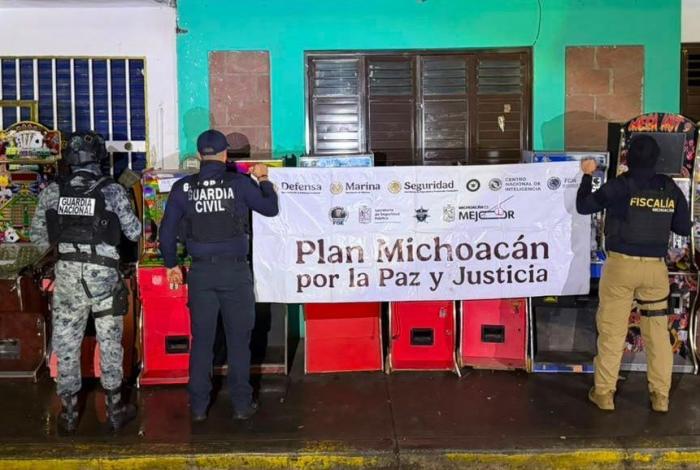 Decomisan 49 máquinas tragamonedas y narcóticos en Uruapan