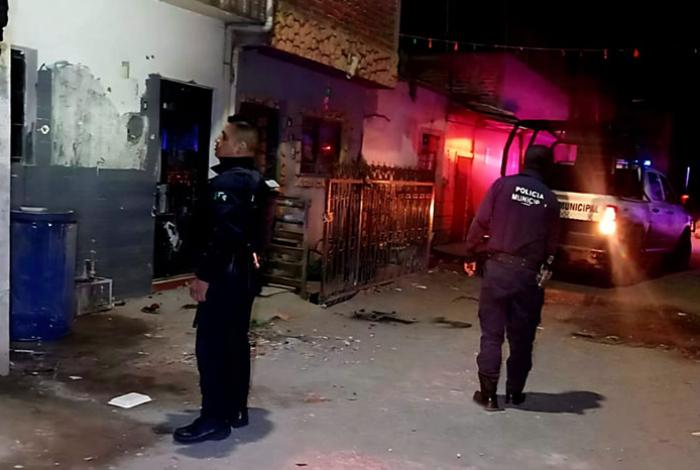 Delincuentes atacan a balazos y con bombas molotov un domicilio en Zamora