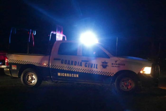 Delincuentes dejan manta con mensaje en la Guadalupe Victoria y Torreón nuevo