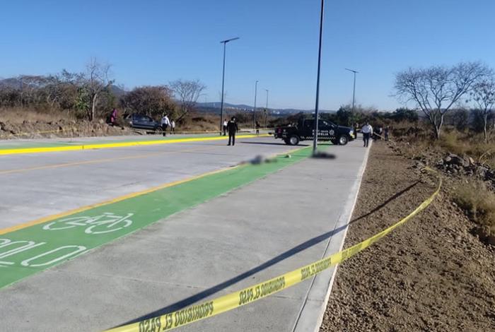 Derrape de moto deja 2 muertos en Villas del Pedregal, en Morelia