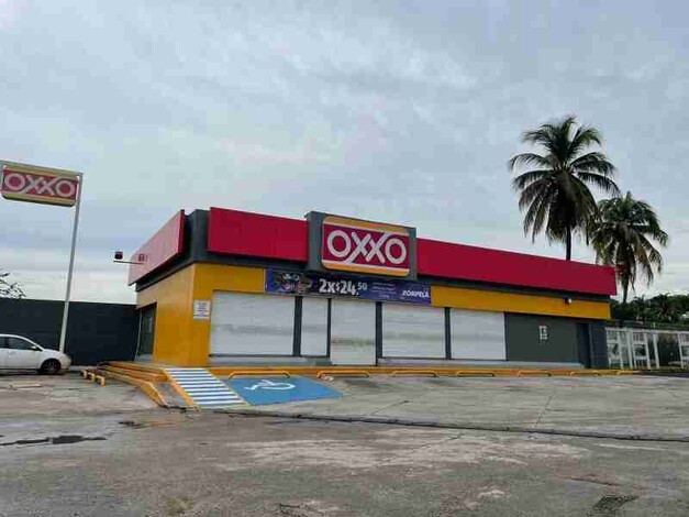 Descartan extorsión en cierre de Oxxos en Nuevo Laredo