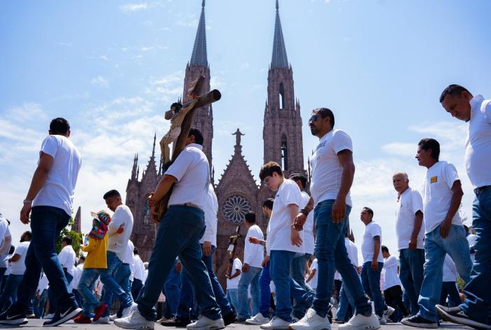 Descubre las procesiones del silencio más emblemáticas de Michoacán