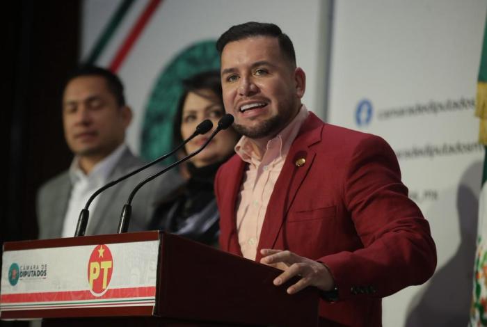 Desde San Lázaro, Reyes Galindo promociona la 14ava. Feria del Melón de Zicuirán