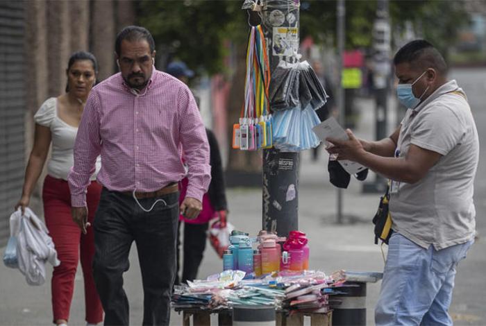 Desempleo en México sube al 2.7% en noviembre; 1.6 millones de personas buscan trabajo y la informalidad alcanza el 54.8%.