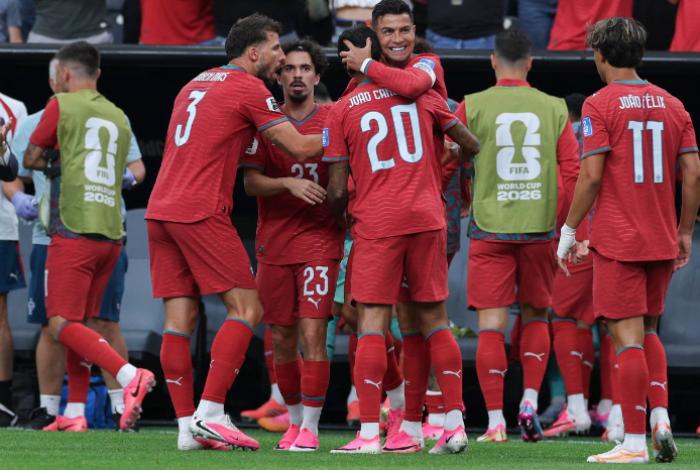 Despierta Ronaldo y logra doblete; Portugal golea 5-0 a Uzbekistán