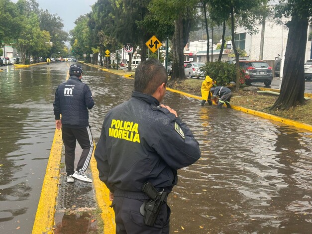 Despliega ayuntamiento brigadas para atender afectaciones por fuerte lluvia dominical