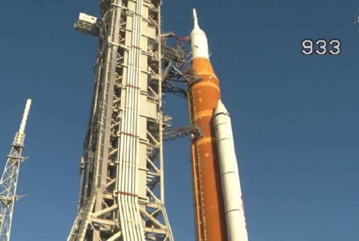 Después de 50 años, salen 4 astronautas a una misión de 10 días alrededor de la luna