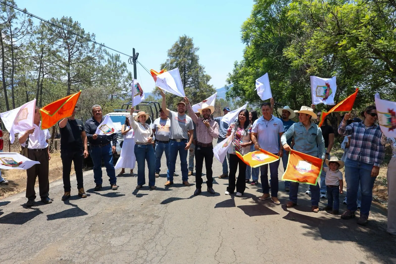 Después de más de una década, inicia rehabilitación de la carretera San Rafael–Atapan: Humberto Jiménez Solís