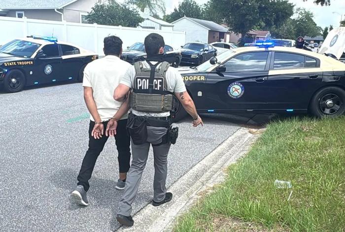 Detención de mexicanos por ICE aumenta durante gobierno de Trump