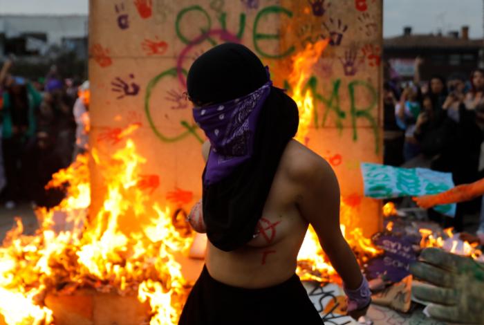 Detener la violencia machista, la deuda con las mujeres en el primer año de Sheinbaum