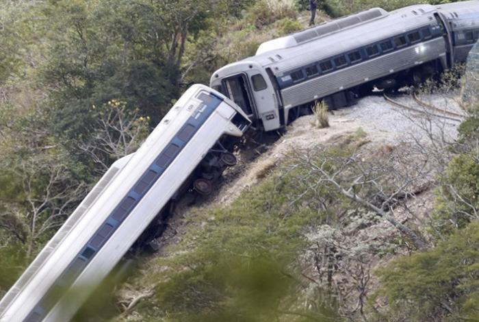 Detienen a despachador del tren interoceánico por descarrilamiento en Oaxaca