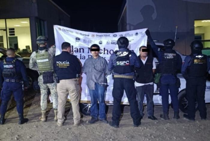 Detienen a dos presuntos extorsionadores en la carretera "libre" Uruapan-Pátzcuaro