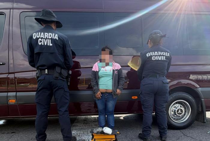 Detienen a mujer con dr0-g4 oculta en máquina de soldar, en la Siglo XXI