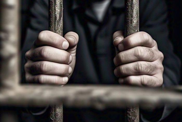 Detienen en Jiquilpan a presunto agresor por violencia familiar y amenazas de muerte contra mujer y su hija de 6 años