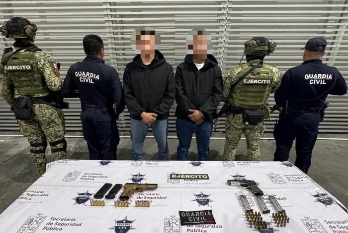 Detienen en Zinapécuaro a dos hombres armados de Jalisco con vehículos de lujo