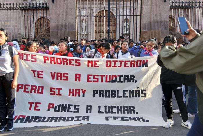 Dialogamos bien con normalistas, ya se iban, pero en una llamada les pidieron hacer destrozos…: Mariana Sosa