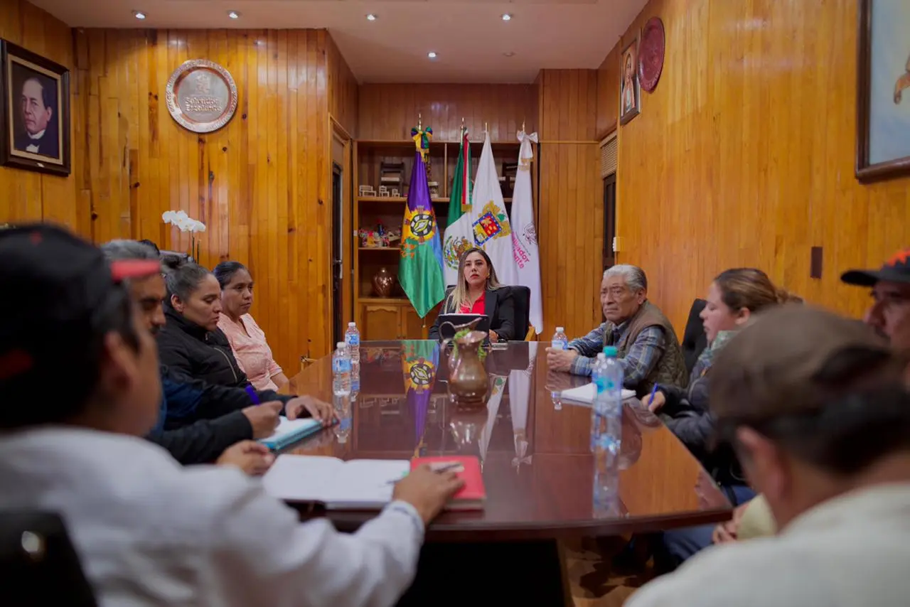 Diálogo y coordinación fortalecen el trabajo en Salvador Escalante: Dayana Pérez