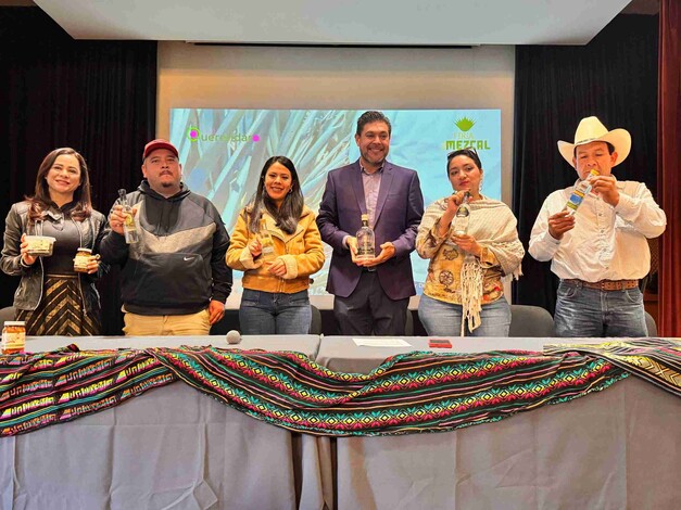 Diana Caballero Romero Anuncia la 1ra Feria del Mezcal en Queréndaro