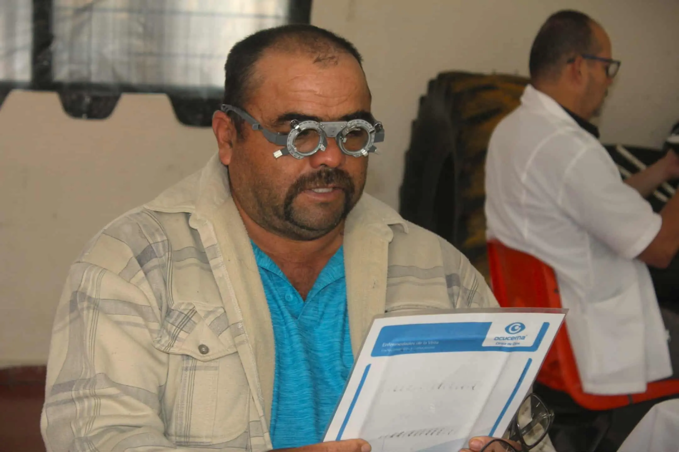 DIF Queréndaro gestiona más de 100 lentes: Diana Caballero