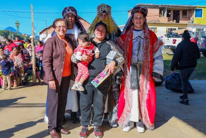 DIF Zacapu lleva ilusión, abrigo y cercanía a comunidades del municipio