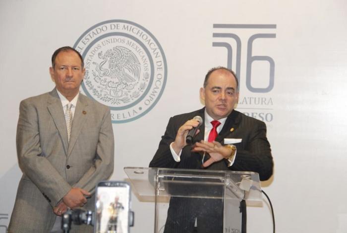 Diputados sin sueldo, 600 despidos y eliminación de áreas, lo que provocaría el Plan B en Michoacán: Baltazar Gaona