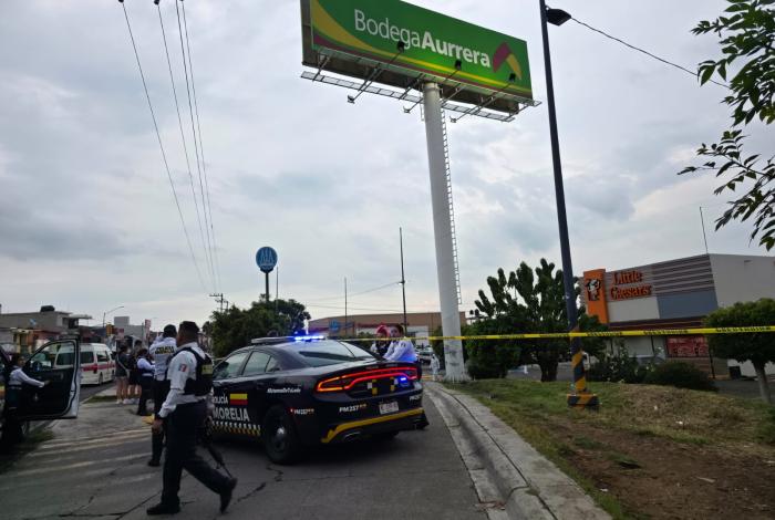 Discusión termina en hombre lesionado con arma de fuego en estacionamiento de Aurrera