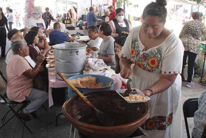 Disfruta de todo el sabor y tradición en la Feria del Mole, en Santa María de Guido