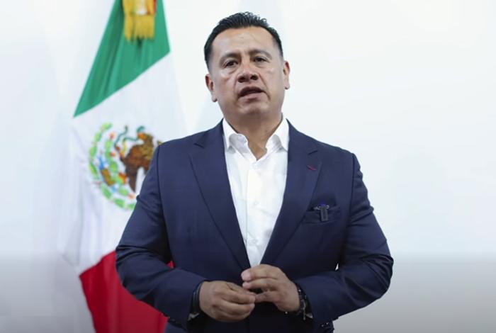 Dispararon siete veces en atentado contra el alcalde de Uruapan, informa fiscal general