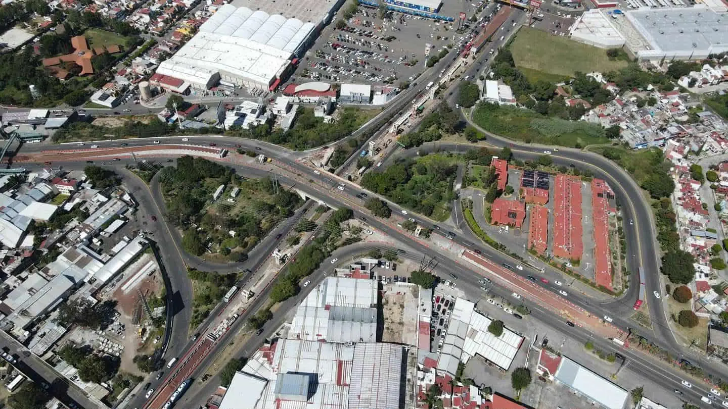 Distribuidor vial Salida a Pátzcuaro registra un avance general del 55%