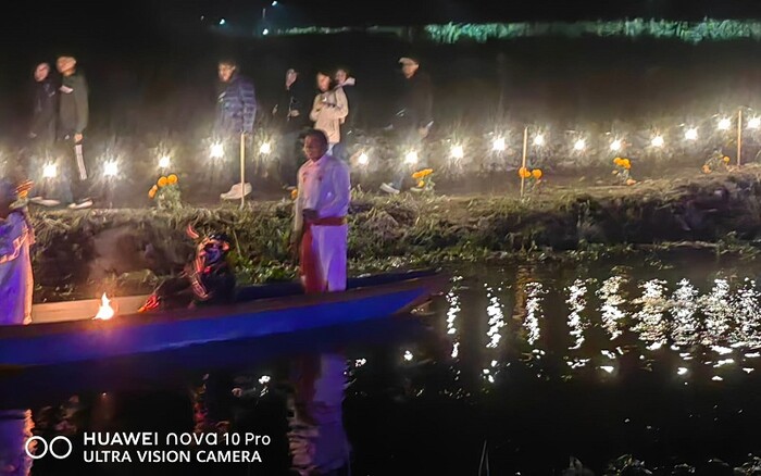 Dónde, cuándo y a qué hora ver el recorrido nocturno de canoas de Urandén; aquí te decimos