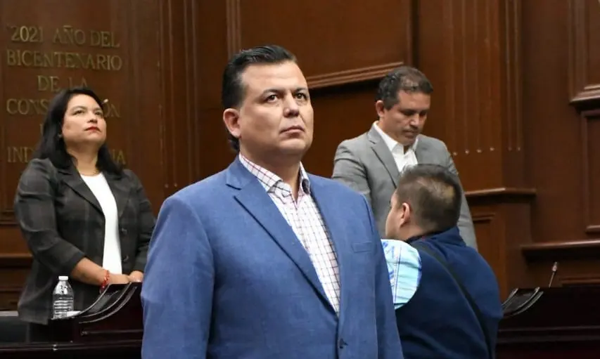 Dos alcaldesas asesinadas en un año y el gobierno no reacciona: Memo Valencia