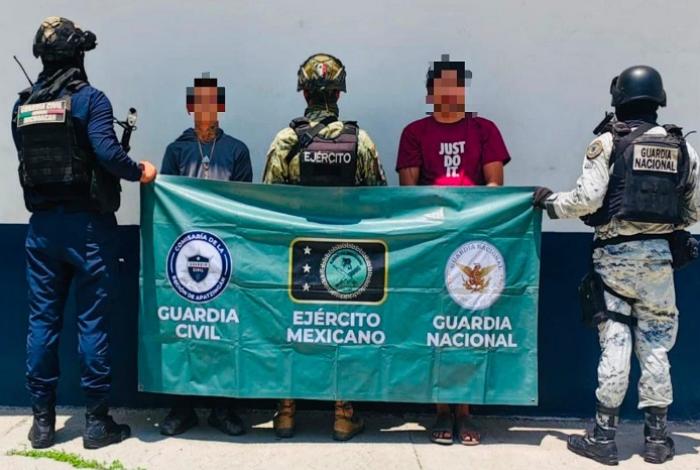 Dos detenidos en posesión de lonas con mensajes que hacen apología del delito: SSP