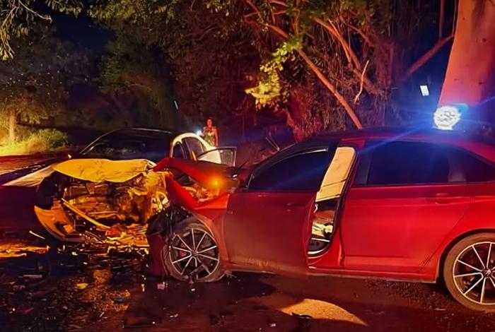 Dos lesionados tras choque frontal en Caleta de Campos