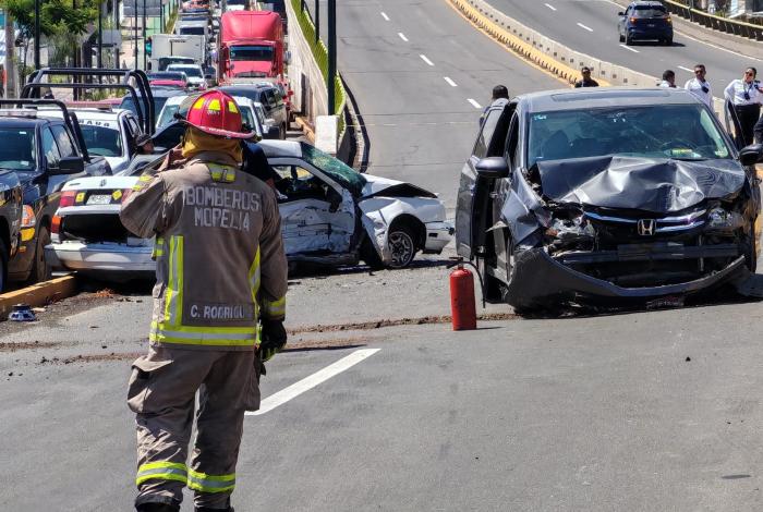 Dos muert0s y una lesionad4, saldo del accidente a pocos metros del Paso Catrinas
